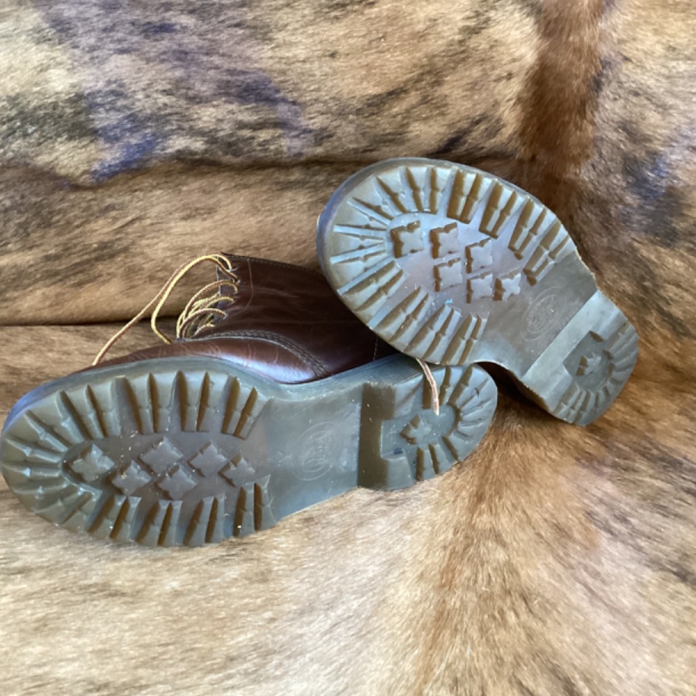 Vintage Dr. Martens Lug Sole Leather Boots Made In England - Picture 6 of 7